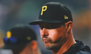 Pirates' Don Kelly Favored for NL Manager of Year
