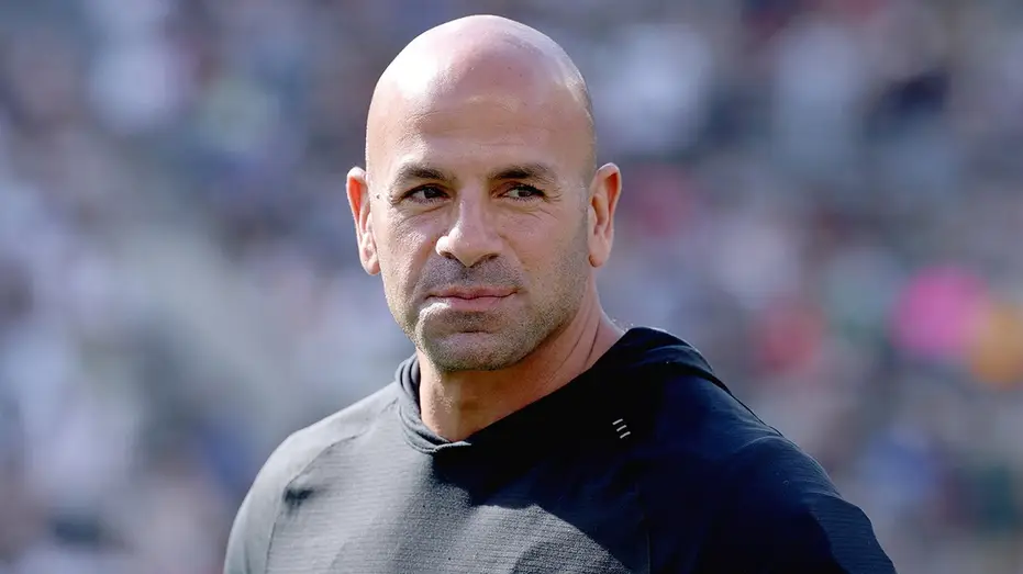 Robert Saleh's Seed Oil Ban Ignites Nutrition Debate for Jets Players