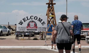 route-66-centennial-spurs-tourism-in-historic-small-towns-47911 Route 66 centennial spurs tourism in historic small towns