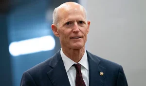 Senate Duo Seeks Permanent Ban on Ex-Lawmakers Lobbying