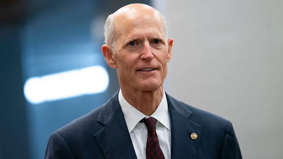 Senate Duo Seeks Permanent Ban on Ex-Lawmakers Lobbying
