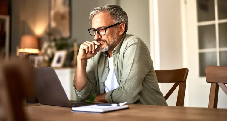 Sitting in One Way May Raise Dementia Risk More Than Another, Study Finds
