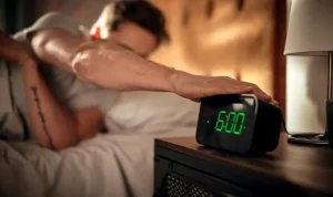 Sleep Doctor Explains the Harsh Health Consequences of Daylight Saving Time
