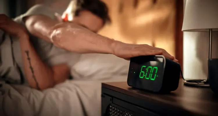 Sleep Doctor Explains the Harsh Health Consequences of Daylight Saving Time