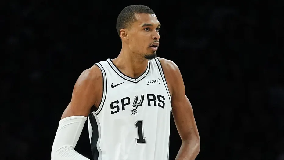 Spurs Coach Defends Victor Wembanyama After Game 4 Ejection
