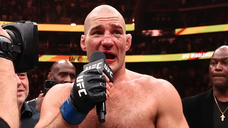 Strickland Fought Through Shoulder Injury in UFC 328 Upset Win Over Chimaev
