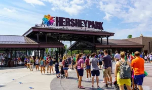 summer-opening-of-beloved-theme-park-now-uncertain-due-to-worker-strike-threat-29040 Summer Opening of Beloved Theme Park Now Uncertain Due to Worker Strike Threat