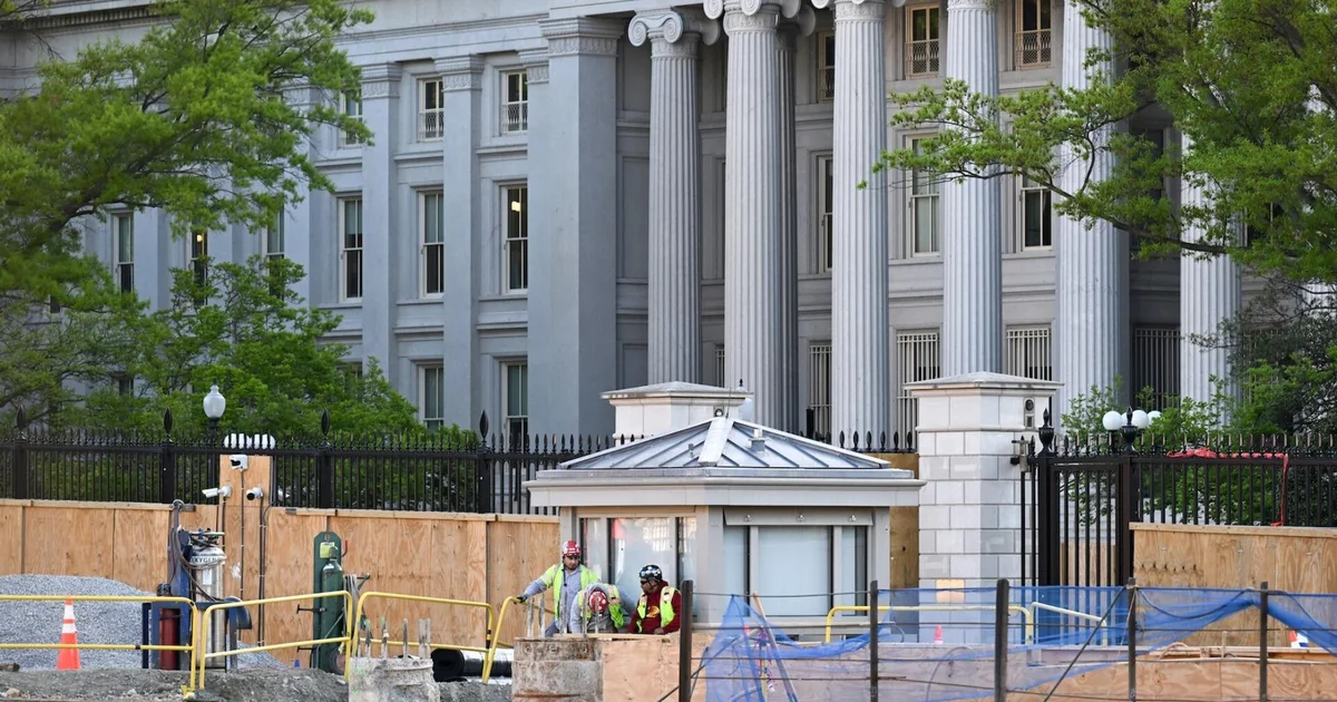 Taxpayer Funds for Ballroom Expansion Proposed by Republicans
