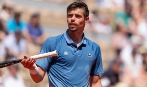 tennis-players-sudden-exit-from-french-open-for-urgent-bathroom-break-31774 Tennis Player's Sudden Exit from French Open for Urgent Bathroom Break