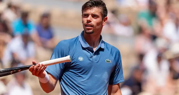 Tennis Player's Sudden Exit from French Open for Urgent Bathroom Break