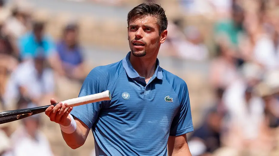Tennis Player's Sudden Exit from French Open for Urgent Bathroom Break