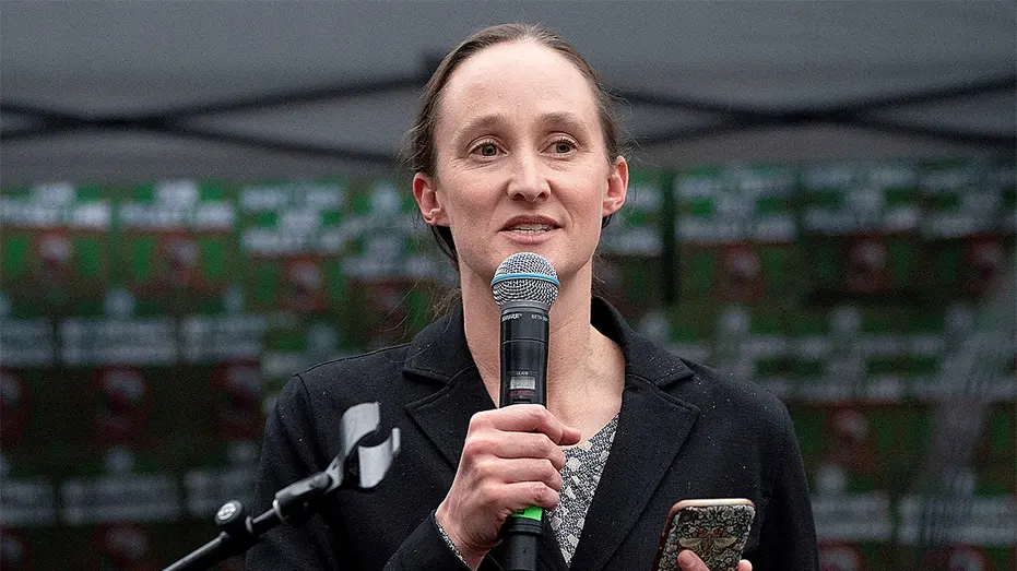 Those Who Backed Socialist Mayor's 'Change' Now Express Alarm Over Billionaire Exodus