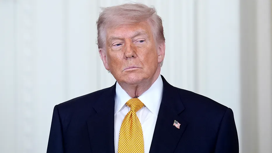 Trump Criticizes "Crazy" Iran Plan Amidst US Analyst Disagreements and China Meeting