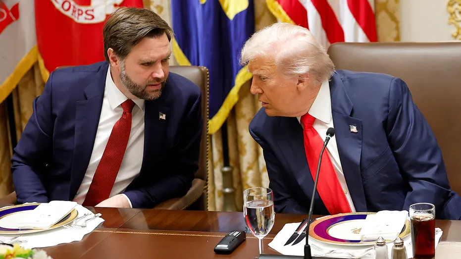 Trump keeps Vance letter in Resolute Desk for crises, official says