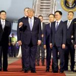 Trump turns Air Force One into a boardroom — and dares China to blink