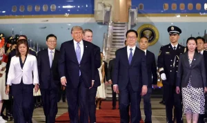 US CEOs Worth $1 Trillion Join Trump in China