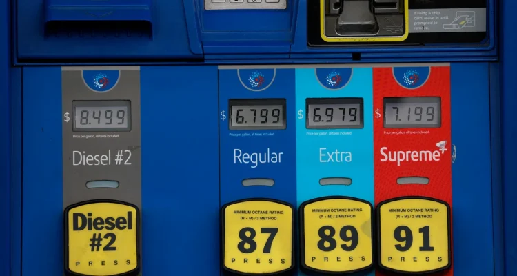 US Gas Prices Surge to Multi-Year Highs, Burdening Drivers