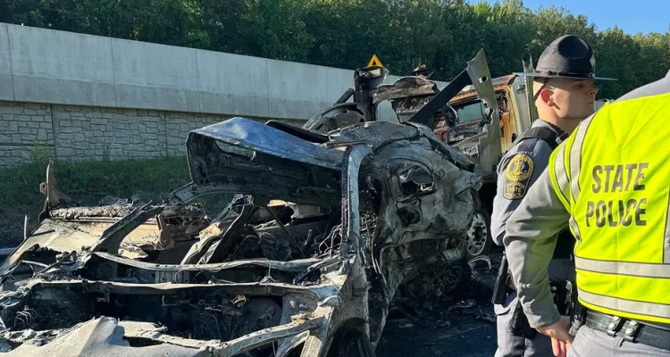 Virginia bus crash kills five, driver doesn't speak English, Sean Duffy says