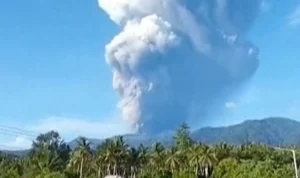 Volcanic Eruption Claims Lives of Three Hikers in Indonesia
