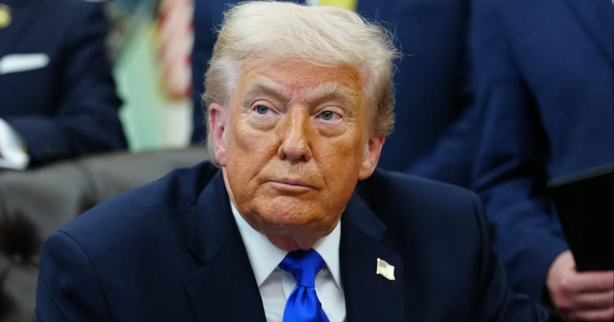 White House Offers Conflicting Statements on Iran Conflict Following Trump's Hormuz Operation Remark