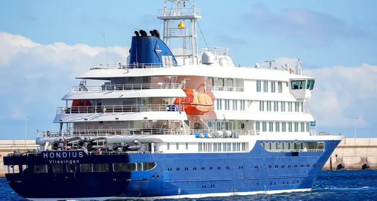 Woman Claims Cruise Ship Quarantine is Illegal Confinement