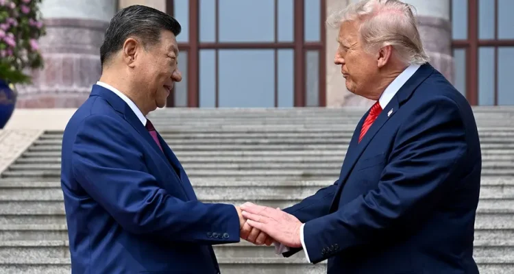 Xi Warns Trump of "Clashes" and "Conflicts" Amidst Summit Appearances