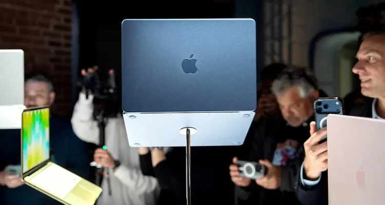 AI Aids Bypass of Apple M5 Defenses