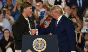 analyst-jaxson-dart-avoided-key-question-on-trump-introduction-46737 Analyst: Jaxson Dart Avoided Key Question on Trump Introduction