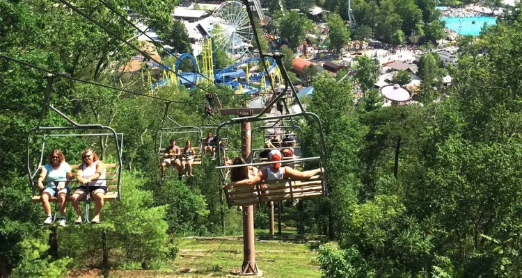 Beloved Amusement Park Remains Free After Nearly a Century