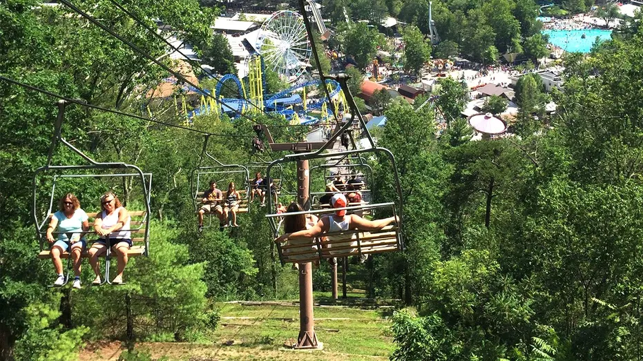 Beloved Amusement Park Remains Free After Nearly a Century