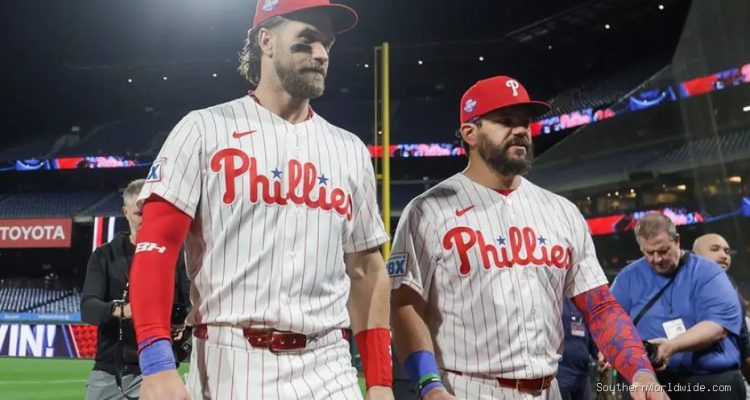 Bryce Harper cycles, Schwarber homers thrice in Phillies rout of Mets