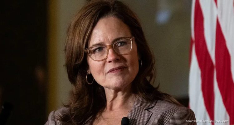 Conservatives Rebel as Trump Appointee Barrett Sides with Liberals in Mail Ballot Decision