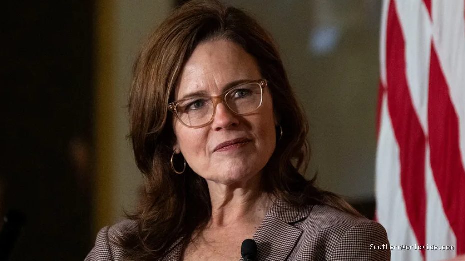 Conservatives Rebel as Trump Appointee Barrett Sides with Liberals in Mail Ballot Decision