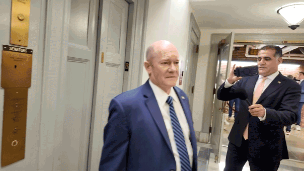 Dem Senators Sidestep Question on Platner Amid Candidate Scandal