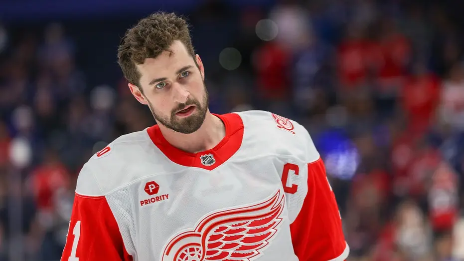 Detroit Red Wings captain Dylan Larkin reportedly requests trade