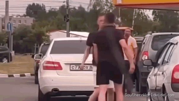 Fights Erupt at Russian Gas Stations Amid Fuel Shortages
