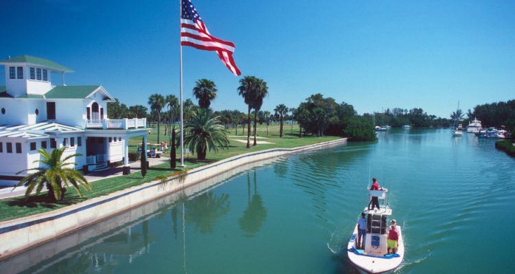 Florida and Texas Compete for New Residents, DeSantis Identifies an Edge