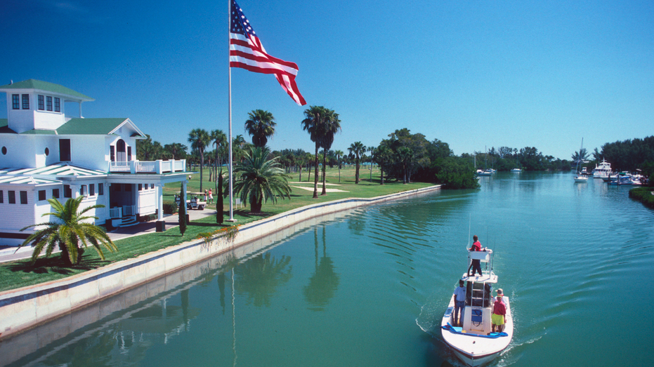 florida-and-texas-compete-for-new-residents-desantis-identifies-an-edge-51291 Florida and Texas Compete for New Residents, DeSantis Identifies an Edge