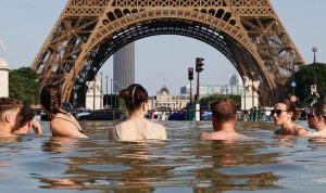 Landmarks Limit Hours Amid Deadly Heat Wave