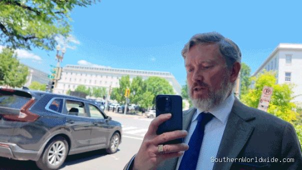 Massie lashes out when pressed on ex-girlfriend's allegations of affair with GOP firebrand