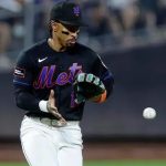 Mets' Brutal Season Culminates in Error-Riddled Doubleheader Loss Amidst Fan Frustration