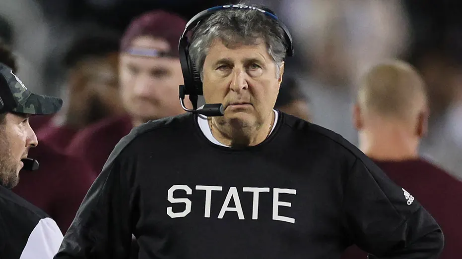Mike Leach Nominated for College Football Hall of Fame After Rule Change