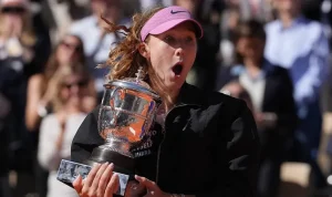mirra-andreevas-trophy-pose-correction-after-french-open-win-39682 Mirra Andreeva's Trophy Pose Correction After French Open Win