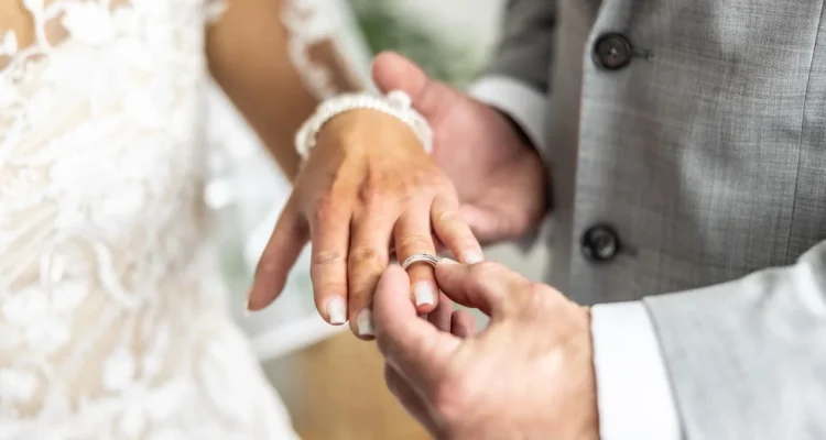 Money Talks: Essential Financial Discussions Before Marriage
