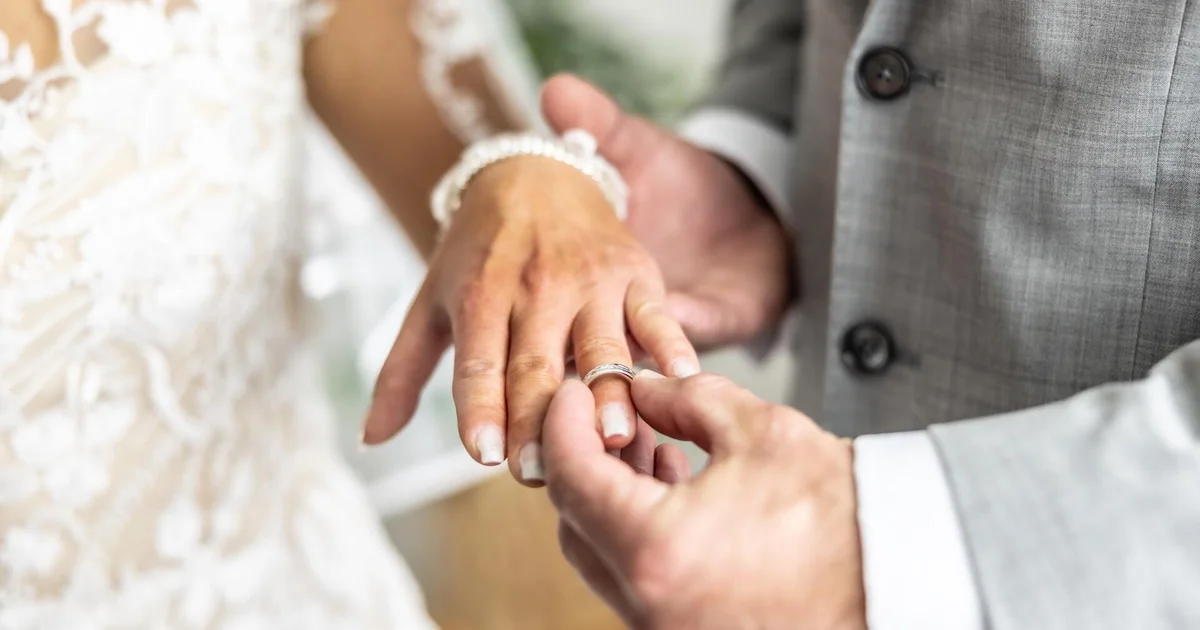 Money Talks: Essential Financial Discussions Before Marriage