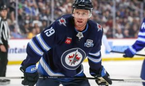 nhl-star-jonathan-toews-retires-after-16-year-career-20498 NHL Star Jonathan Toews Retires After 16-Year Career