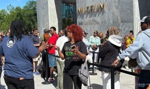 obama-center-visitors-praise-project-as-symbol-of-black-excellence-assert-scanda-40338 Obama Center Visitors Praise Project as Symbol of 'Black Excellence,' Assert Scandal-Free Legacy Amidst Trump Criticism