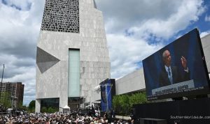 Obama Center's Opening Ceremony Faces Criticism for Leftist Ritual Amid Star-Studded Event