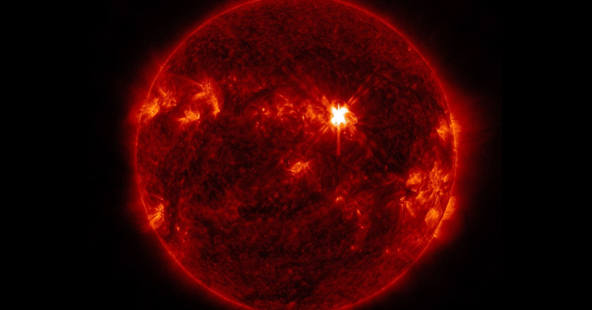 Sun Emits Three Flares, Boosting Northern Lights Potential for U.S.