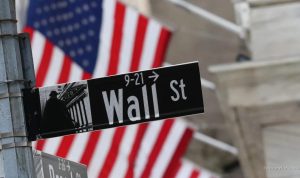 Tech Stocks Dip for Second Day, Examining the Selloff